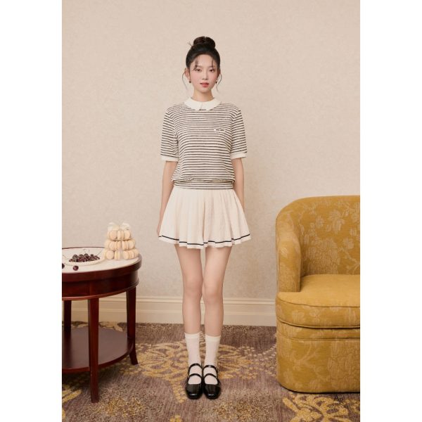 Chân váy len xếp li viền đen cạp cao Eden Skirts Cv50